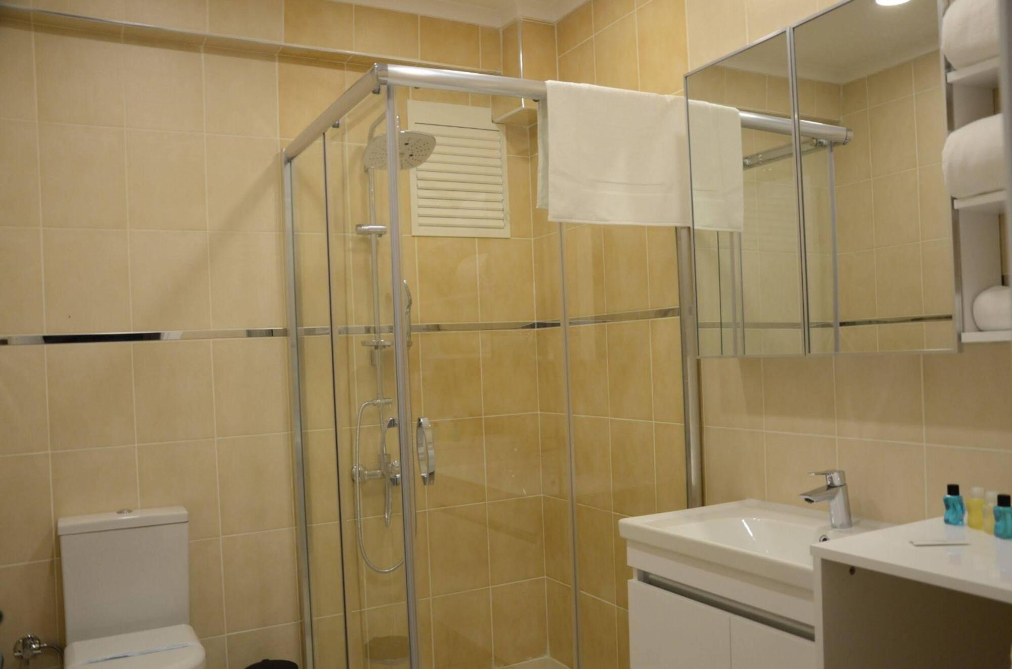 On4 Rooms & Suites Istanbulská provincie Exteriér fotografie